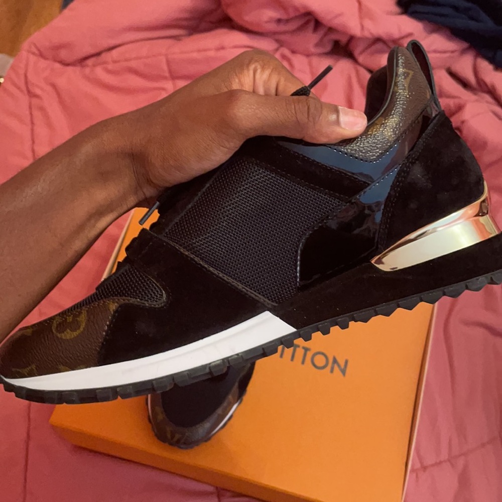 Louis Vuitton monogram sneakers - Picture 7 of 10
